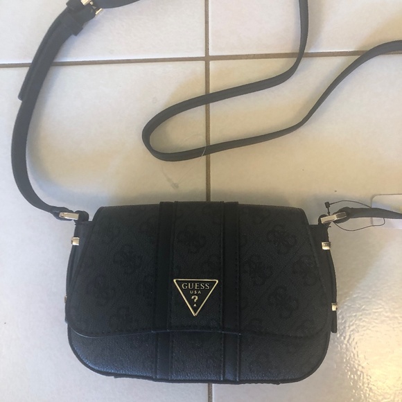 Guess “Noreen” mini crossbody flap - Picture 1 of 4